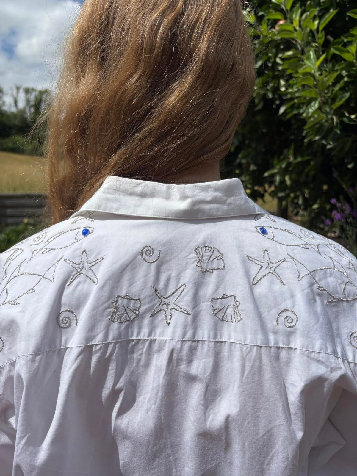 Vintage 1980s Sea Theme Fish Shell Embroidered Summer Shirt Pearls