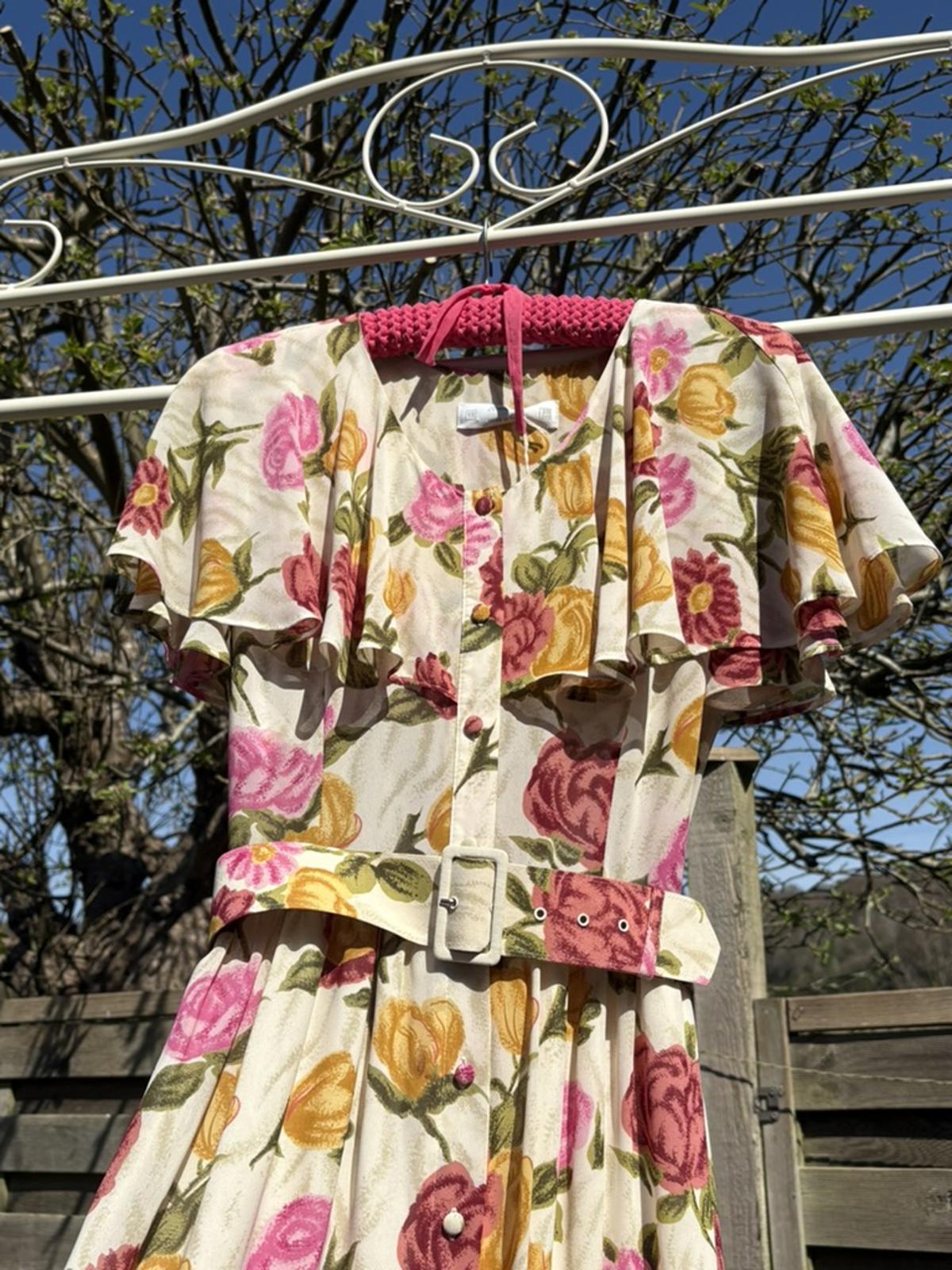 St Michael M&S Cape Sleeve Floaty Summer Floral Dress Belt Size 10