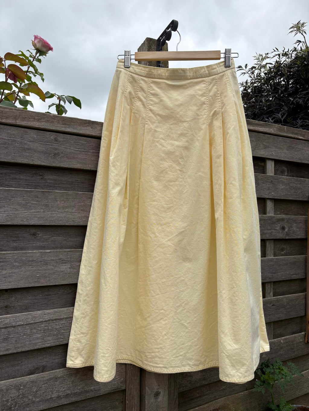 Butter Yellow Jaegar 100% Cotton Summer White Button Down Pleat Skirt