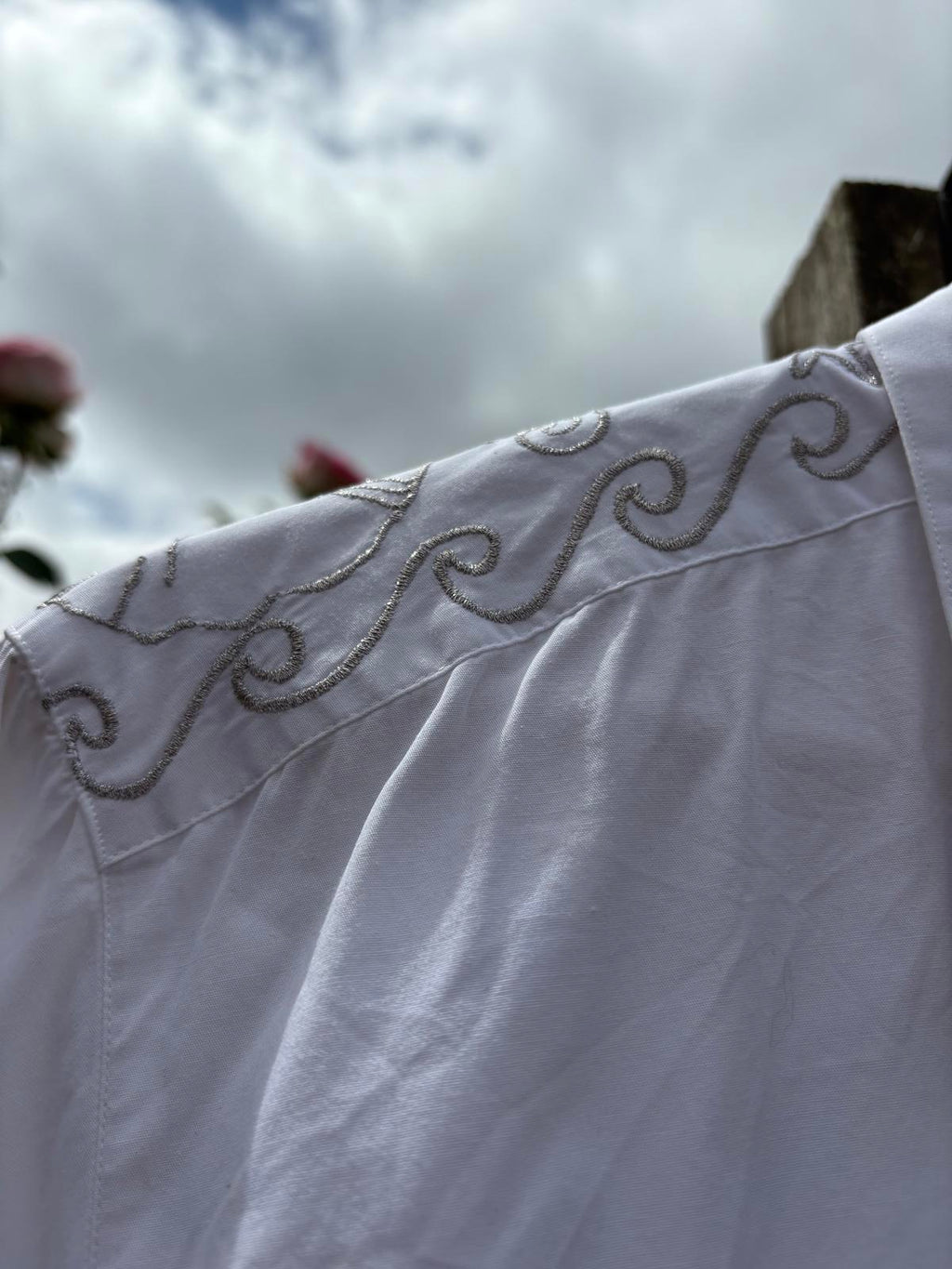 Vintage 1980s Sea Theme Fish Shell Embroidered Summer Shirt Pearls