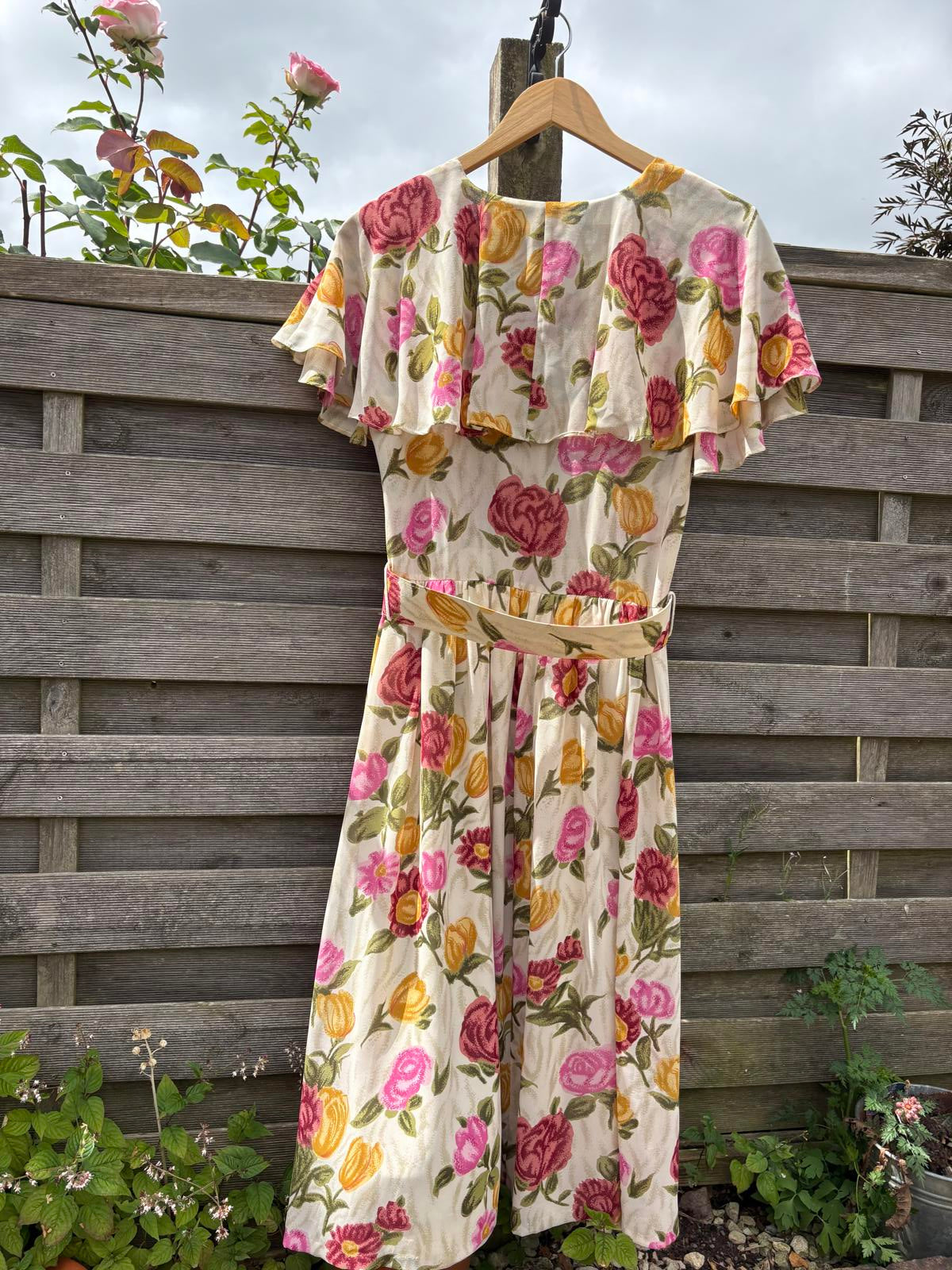 St Michael M&S Cape Sleeve Floaty Summer Floral Dress Belt Size 10